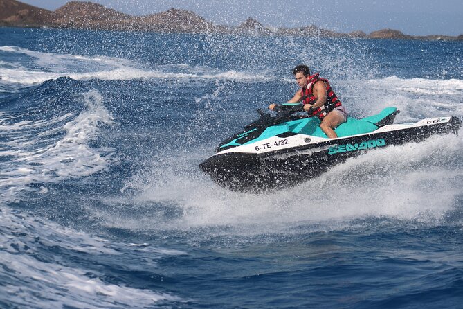 Jet Ski Activity to Lobos Island from Corralejo - Setting out from Corralejo’s C. la Ballena