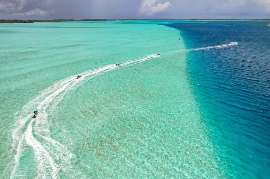 Jet Ski Around Bora Bora - Speed Through Paradise - Getting picked up around Bora Bora
