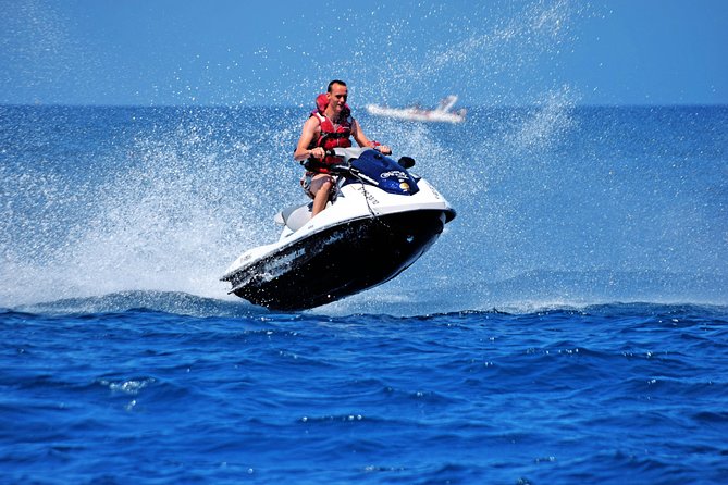 Jet Ski Circuit from Anfi Beach - The safety briefing before the throttle