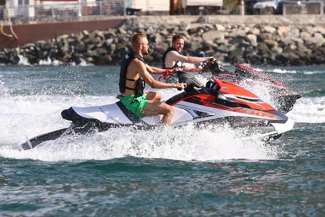 Jet ski Dubai 30 minute Guided Sightseeing Tour - Free photos after the ride