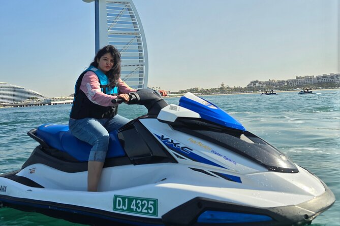 Jet Ski Dubai 30 minutes - The safety briefing comes first