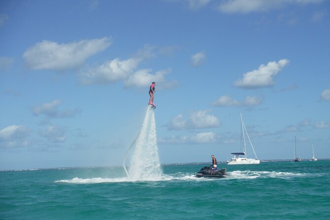 Jet Ski Flyboard Experience in St Martin - How the water-powered flyboard works