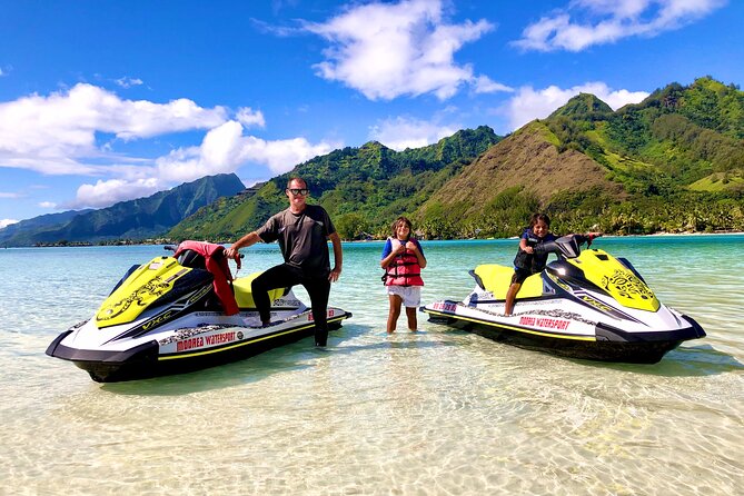 Jet Ski Moorea Customed Tour only - Learning to ride before the fun begins