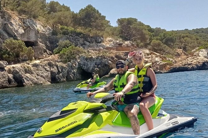 Jet Ski/ Parasailig Water Activity in Montego Bay Jamaica. - Reaching the White House beach