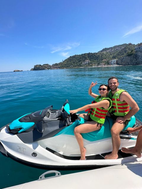 Jet ski Rent in Taormina and Letojanni. Partner White Lotus - Choosing between self-drive and a skipper