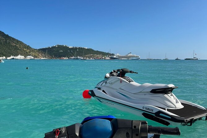 Jet Ski Rental & Beach in St.Maarten + Beach Chairs - A quick ride with a useful second act