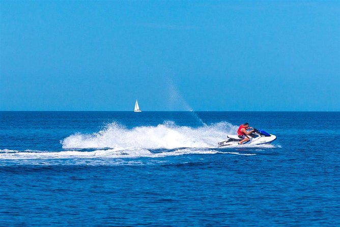 Jet Ski Safari Tour 2h - The Old Town walls from sea level