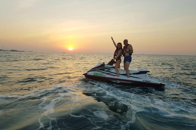 Jet Ski Tour Dubai: La Mer - Burj Al Arab- Atlantis for 1h 30min - Who will get the most from this ride