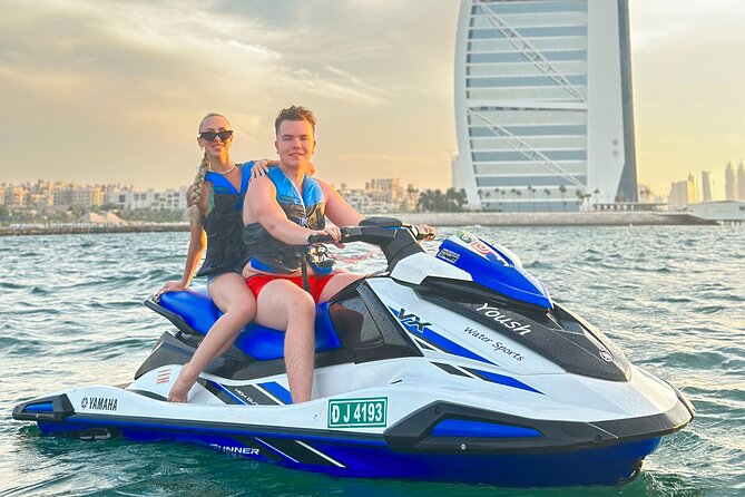 Jetski Dubai: 60Min Burj Al Arab & Atlantis the Palm - Getting close to Burj Al Arab