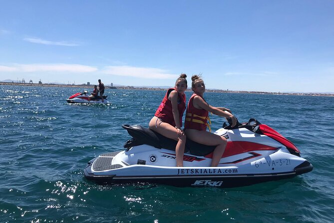 Jetski in Valencia for 30 minutes for 1 or 2 people - The first minutes on the jet ski