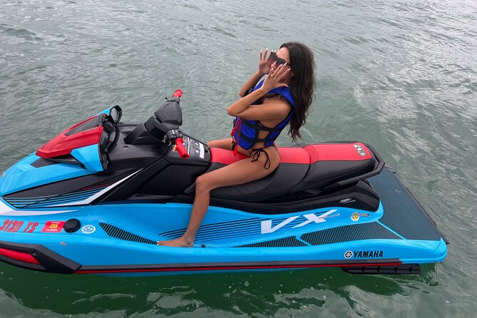 Jetski Ride While Exploring Miami Islands - Sharing one machine changes the value