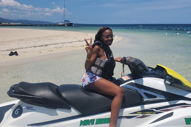 Jetskiing in montego bay from montego bay resorts - Who will enjoy this most?