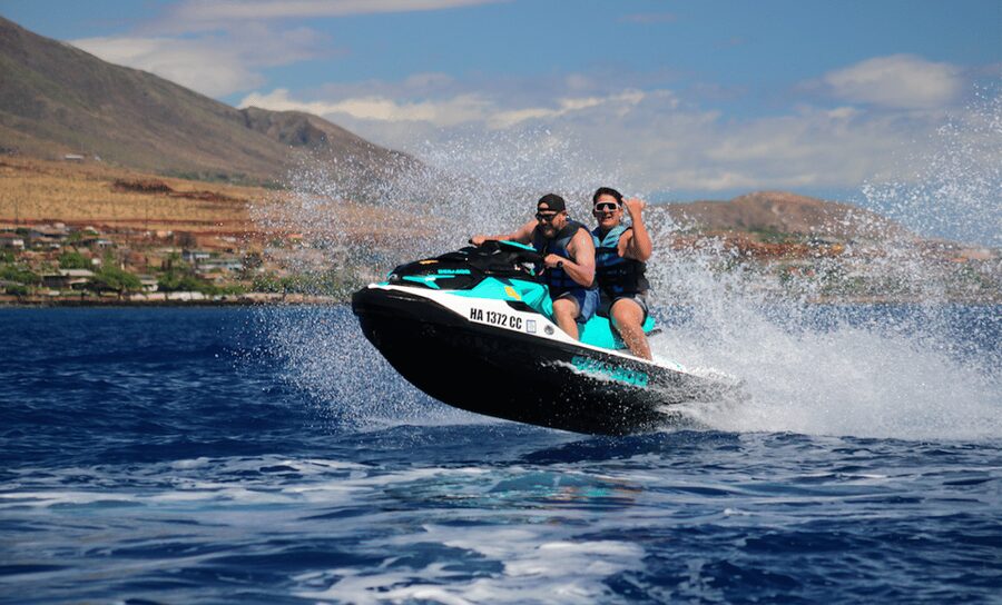 Kaanapali Beach: Jet Ski or Flyboard Rental Tours - Choosing between a 45-minute jet ski ride and 30-minute flyboarding
