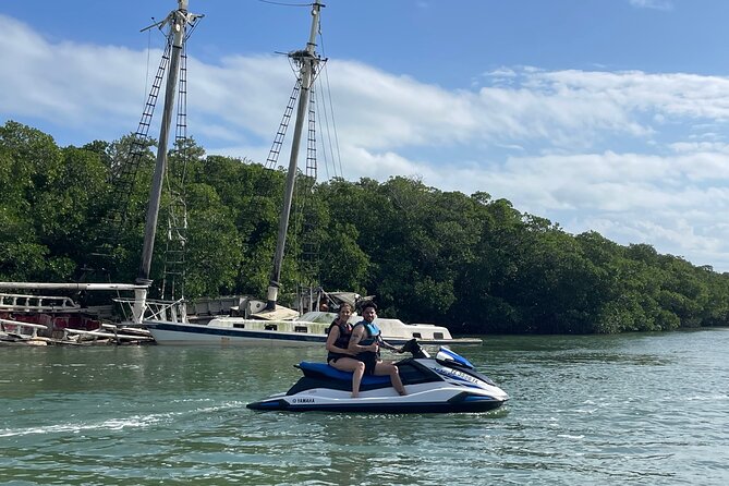 Key Largo Jetski Rental for 2 - One ski, two riders, and the weight limit