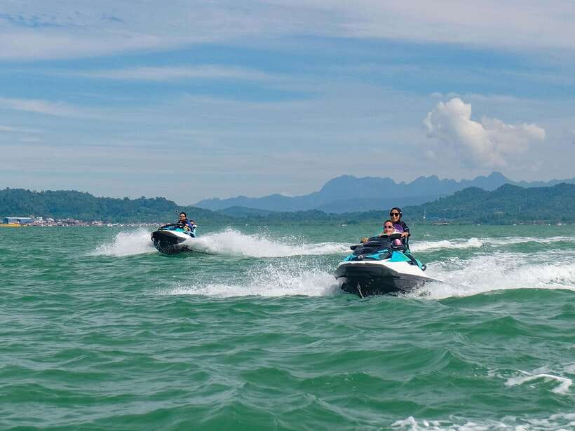Langkawi: Jet Ski Tour Island Hopping Dayang Bunting - Crossing the eight islands by jet ski