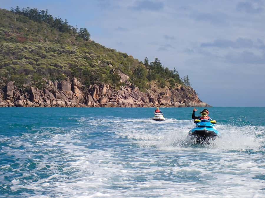 Magnetic Island: 5 Beach Bay Jet Ski Tour - Who will enjoy this most