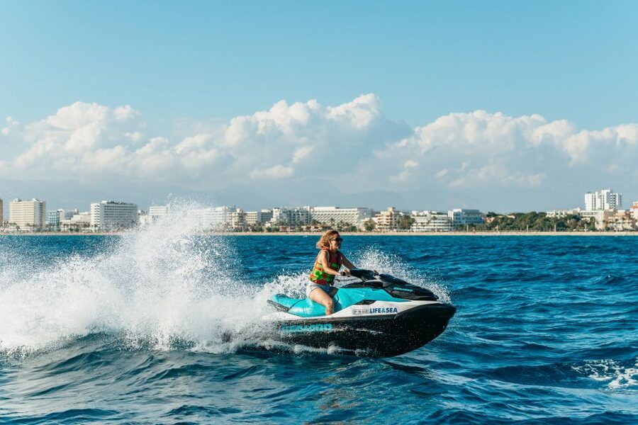 Mallorca: 25-Minute Palma Beach Jet Ski Excursion - Caves, photos, and time to play