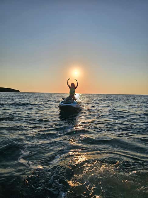 MALLORCA: CALA D'OR JET SKI TOUR, SUNRISE OR SUNSET - Leaving Cala d’Or marina before the day begins