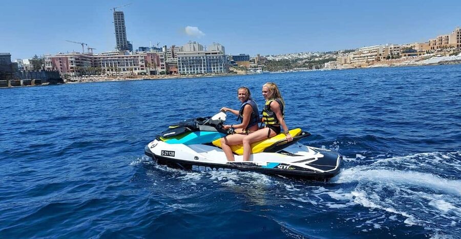 Malta: Jet Ski Rental - What Happens Before You Ride