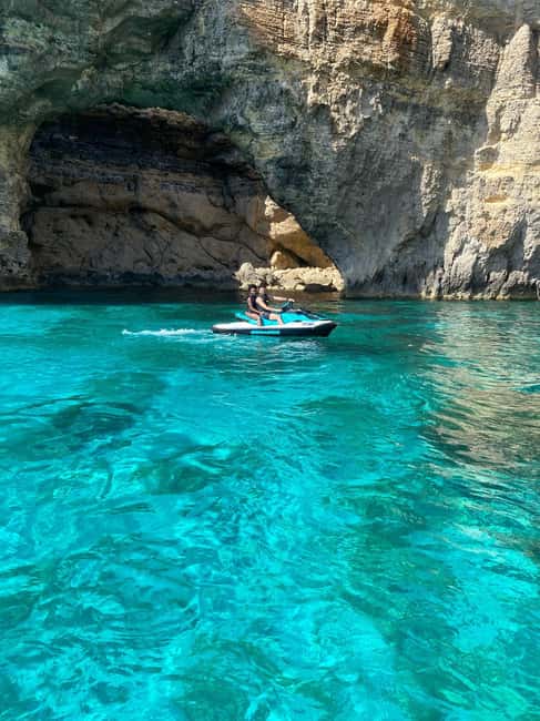 Mellieha: Comino & Blue Lagoon Jet Ski Safari Tour - The Blue Lagoon stop: beautiful, busy, and worth seeing