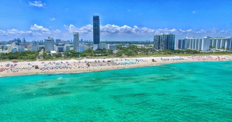 Miami: 1-Hour Jet Ski City Tour - From Downtown and Brickell to the island chain