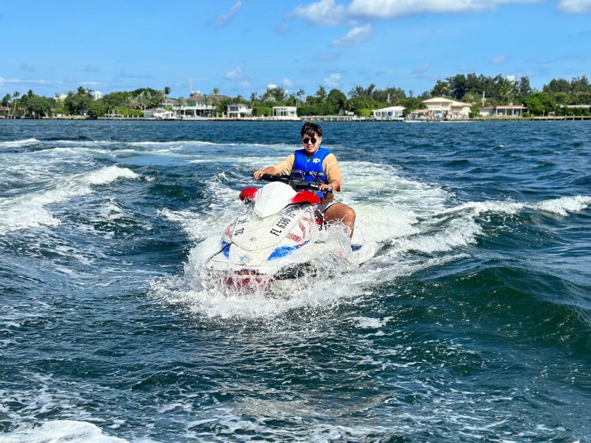 Miami Beach: Jet Skis and Boat Ride - Riding the waterways near Tom Brady’s house