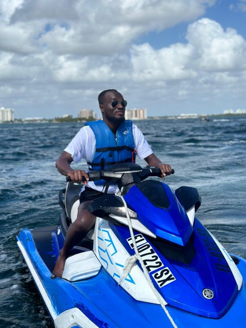Miami Beach Jetskis + Free Boat Ride - Meeting at Collins Avenue: check the address twice