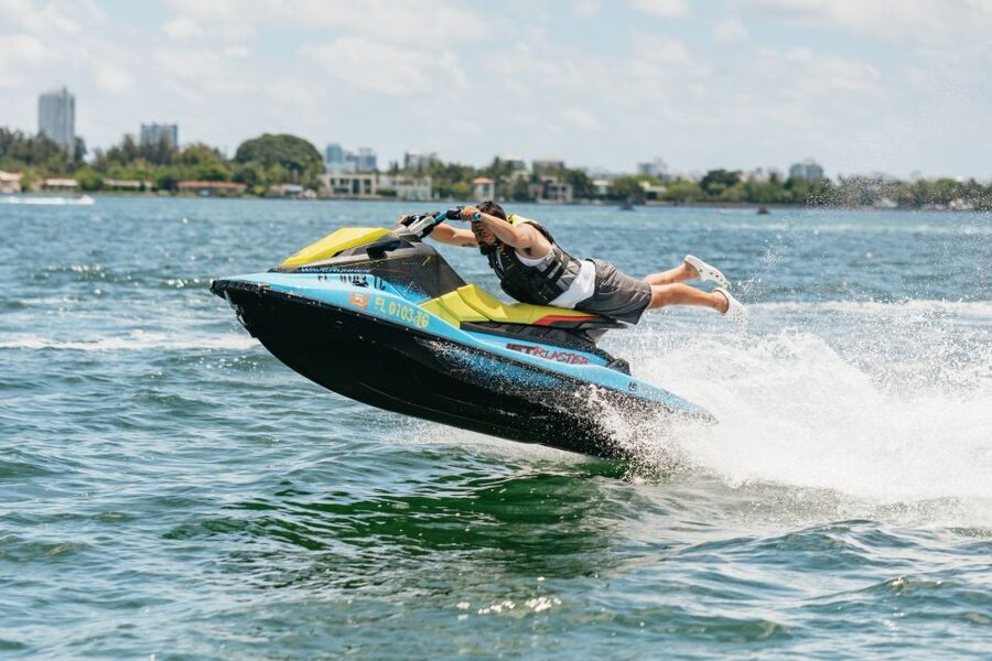 Miami: Jet Ski Rental in Biscayne Bay - The riding zone is the main event