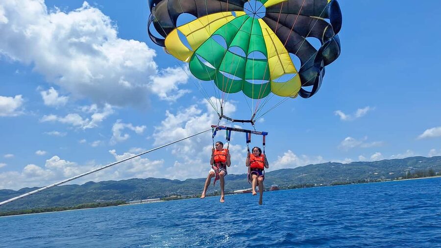 Montego Bay: Parasailing and Jet Ski Combo with Pickup - The 30-minute jet ski ride