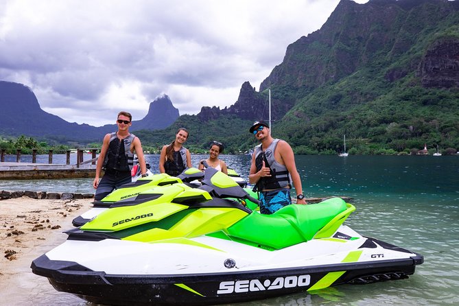 Moorea Explorer Jet Ski tour - Opunohu Bay and the northern lagoon
