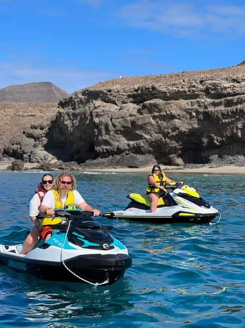 Morro Jable: Guided Jet Ski Safari (without license) - Starting beside Morro Jable Lighthouse