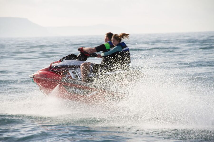 Nazaré: Jet Ski Rental - The fixed loop and its limits