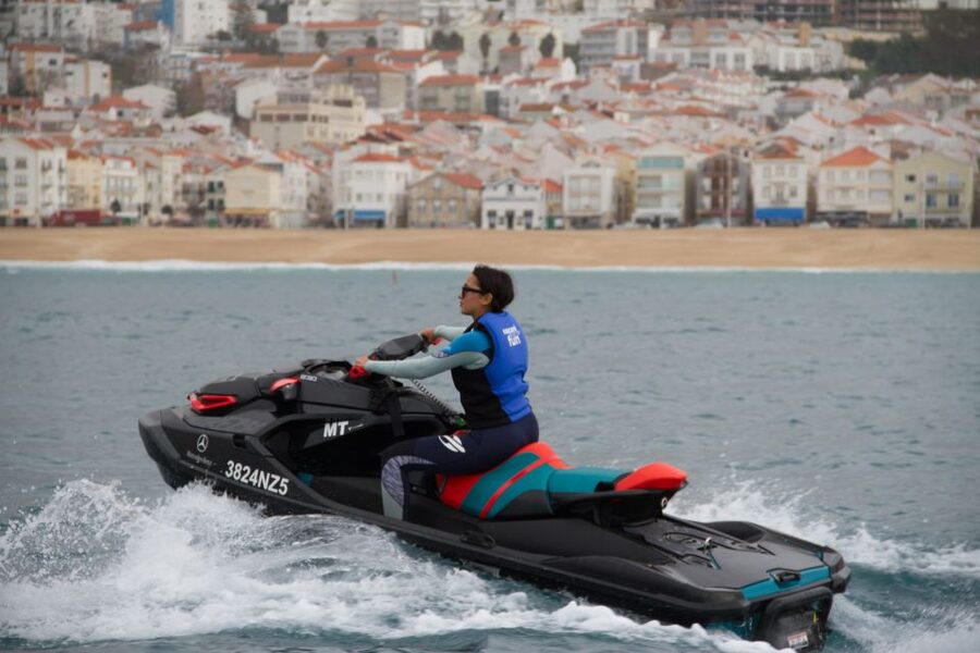 Nazaré: Jet Ski Rental - Learning the controls before you ride