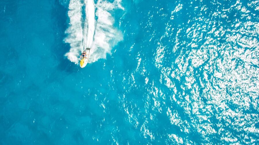 Oahu: Tandem Jet Ski Adventure on Maunalua Bay - Learning the WaveRunner before takeoff