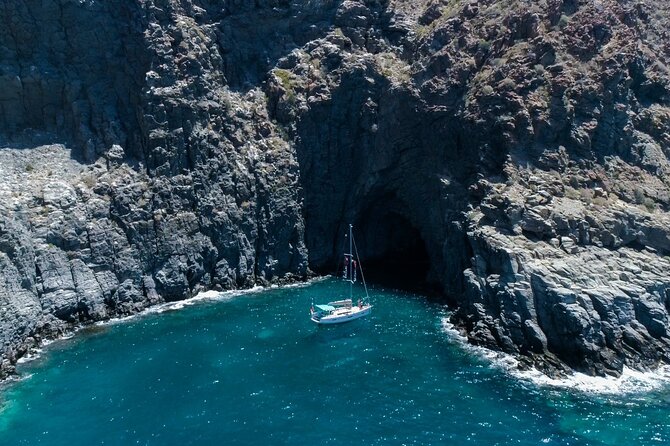 Ocean Pack Tenerife Jet Ski and Yacht Whale Watching - What the $156.07 price really covers