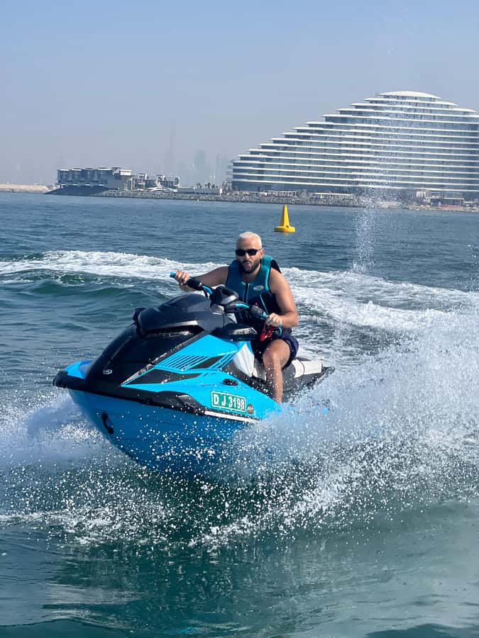 Palm Jumeirah: 1.5-Hour Guided Jet Ski Tour - Palm Jumeirah and Atlantis from the sea