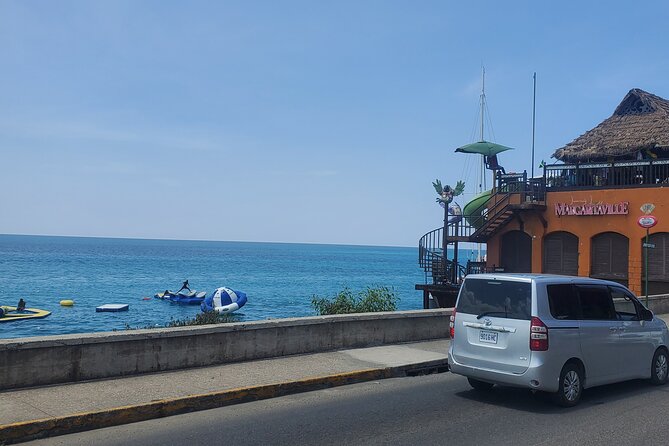 Parasaling & jetski experience Montego bay. - The 30-Minute Jet Ski Session at White House Beach