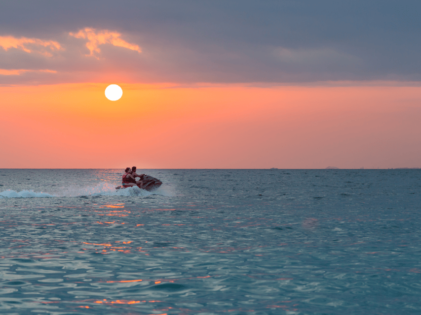 Pattaya Beach: Jet Ski Adventure - What to Bring and What Staff May Lend You