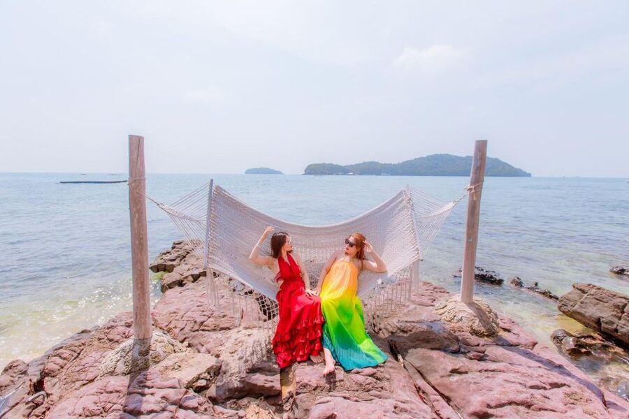 Phu Quoc: Explore 3 Islands & Parasailing and Jetski Combo - Parasailing: exciting, but keep the time limit in mind