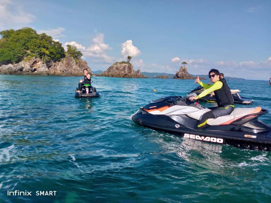 Phuket: 4 Hours Jet Ski Experience Hopping To 6 Islands - Who should book this experience?