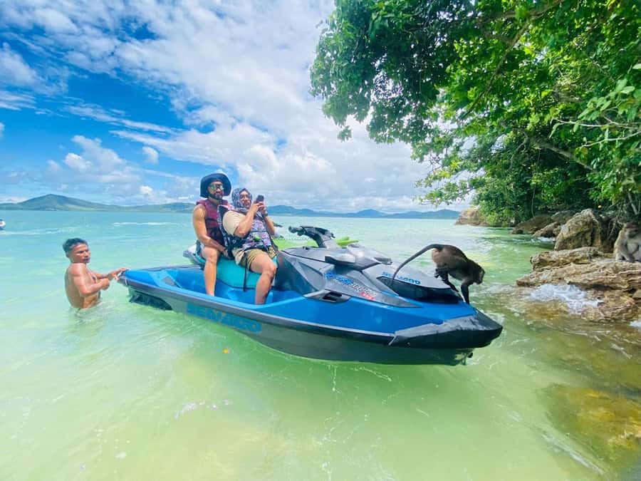 Phuket: 5 or 8-Island Jet Ski Tour with Lunch and Transfer - Pare Island, Naka Noi, and Sop Island