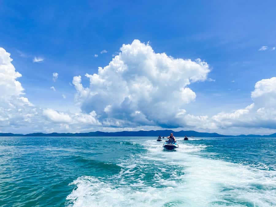 Phuket: 5 or 8-Island Jet Ski Tour with Lunch and Transfer - Rang Yai and Rung Noi for a quieter pause