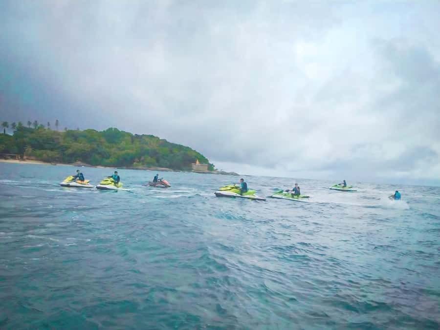 Phuket: Jet Ski Tour Patong Beach with 9 Check-in Points - Simple preparation for a better ride