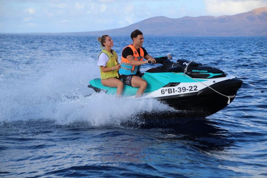 Playa Blanca: 40-Minute Jet Ski Excursion in Marina Rubicón - Forty minutes toward Papagayo beaches
