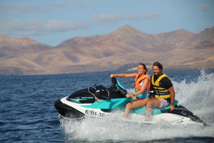Playa Blanca: 40-Minute Jet Ski Excursion in Marina Rubicón - Getting ready for your first jet ski ride