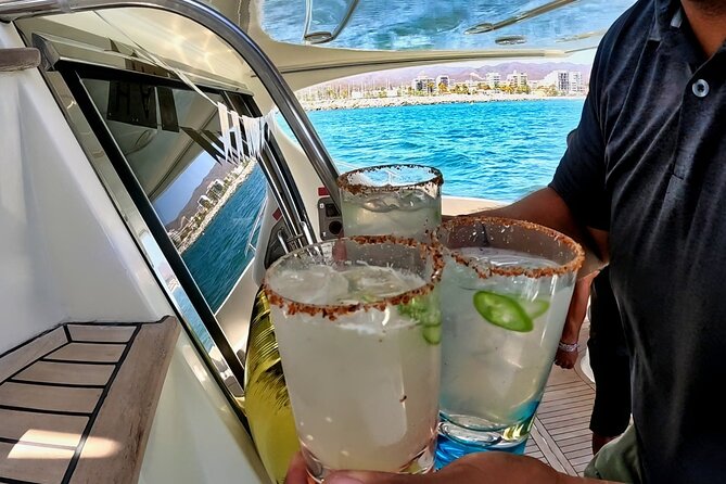 Private Luxury Yacht Chica 55' VIP All Inclusive + Jet Ski - Who will enjoy Chica 55 most