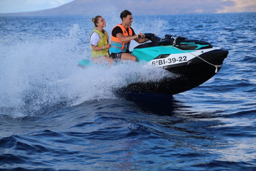 Puerto del Carmen: Single or Double Jet Ski Rental - What to Wear and Bring