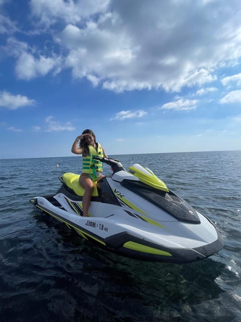 Santorini: Jet Ski Rental Perissa, Perivolos and St. George - Key points at a glance