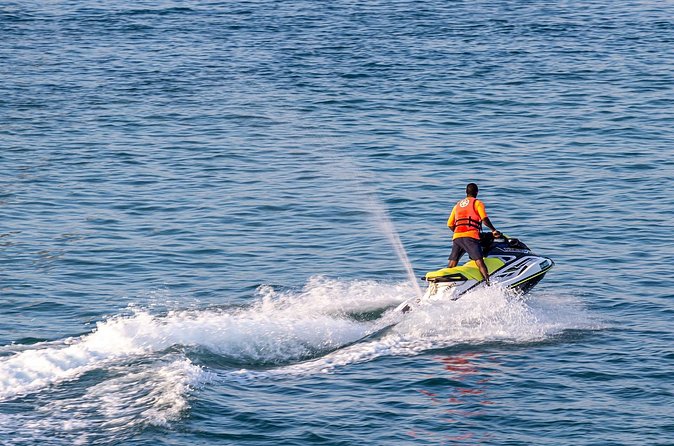 Santorini: Perivolos Beach Jet Ski Rental - Understanding the 20-Minute Price and Value