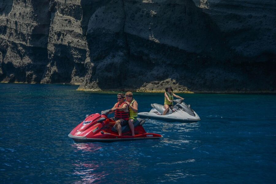 Santorini:Volcanic Beaches Cruise With Jet Ski - Practical details that make the ride easier